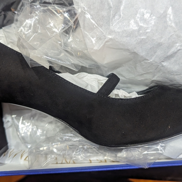 Stuart Weitzman SW 75 Mary Jane Pump - Picture 4 of 4